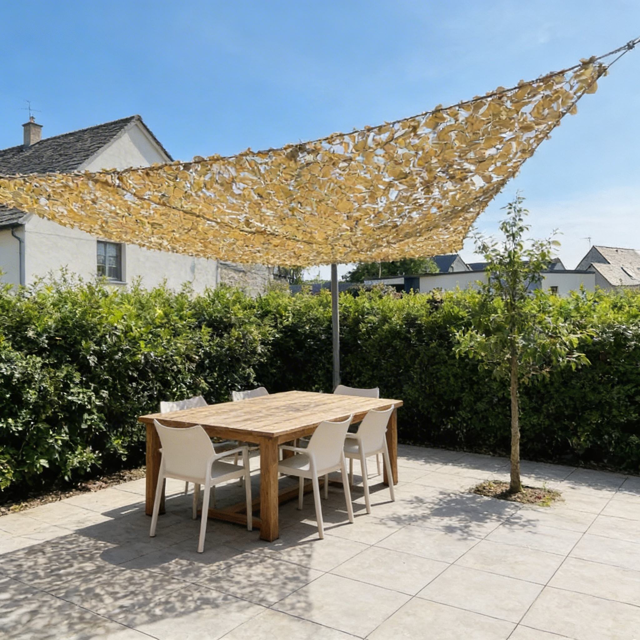 Filet de camouflage triangulaire sable